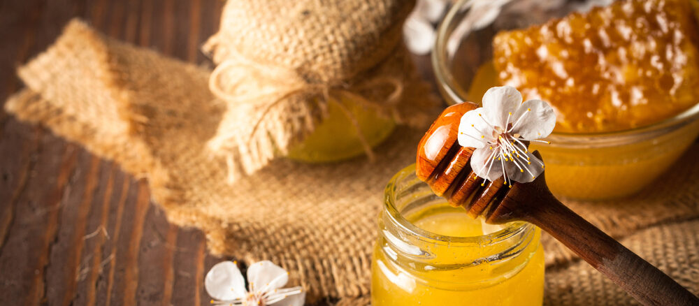 فوائد صحية فريدة للعسل